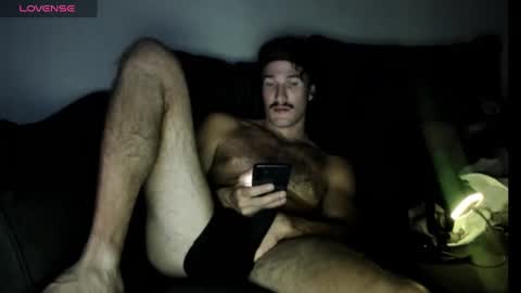 Snapshot of chadpowerz chatting on 09/28/25, 06:19 Lydong online show from 09/28/25, 06:19