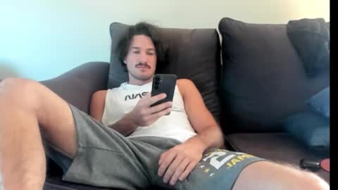 Snapshot of chadpowerz chatting on 10/16/25, 07:26 Lydong online show from 10/16/25, 07:26