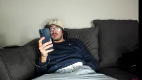 Lydong online show from 11/08/25, 03:18