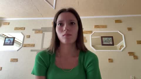 Snapshot of chaesoffel chatting on 06/05/26, 08:09 Luna online show from 06/05/26, 08:09