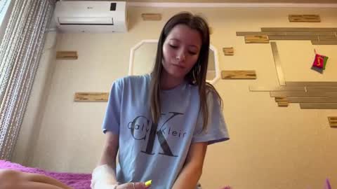 Snapshot of chaesoffel chatting on 06/19/26, 08:07 Luna online show from 06/19/26, 08:07