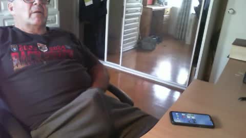 Chalky online show from 04/01/26, 07:31