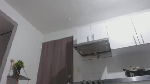 Chanel M. online show from 04/04/26, 09:29