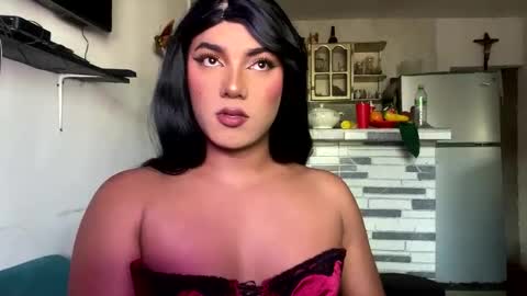 Snapshot of chanelfancy chatting on 04/27/26, 01:31 chanelfancy online show from 04/27/26, 01:31