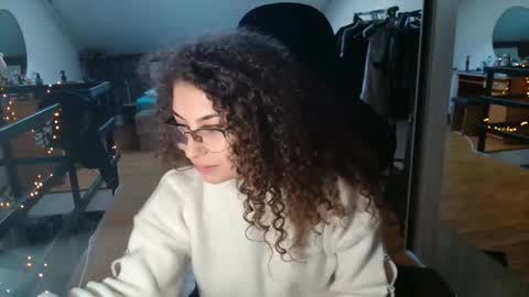Stephanieblisss online show from 01/14/26, 12:22
