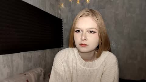 Snapshot of chanelledroz chatting on 01/16/26, 06:17 Lia online show from 01/16/26, 06:17