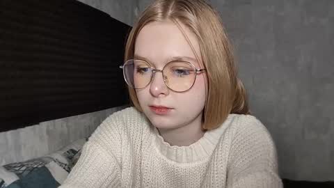 Snapshot of chanelledroz chatting on 02/12/26, 07:14 Lia online show from 02/12/26, 07:14