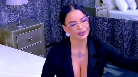 chanelledy1 online show from 10/13/25, 01:49