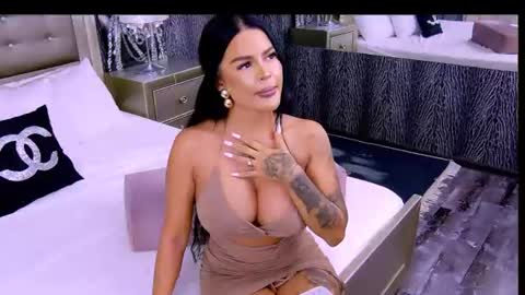 Snapshot of chanelledy1 chatting on 07/19/26, 02:26 chanelledy1 online show from 07/19/26, 02:26