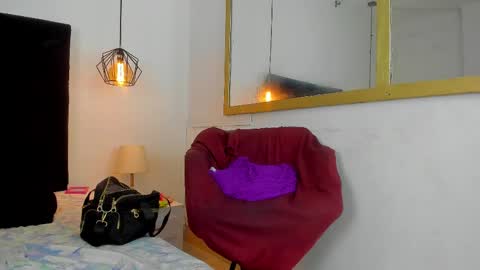 Snapshot of chanellejohnson_ chatting on 02/17/25, 07:21 chanellejohnson_ online show from 02/17/25, 07:21