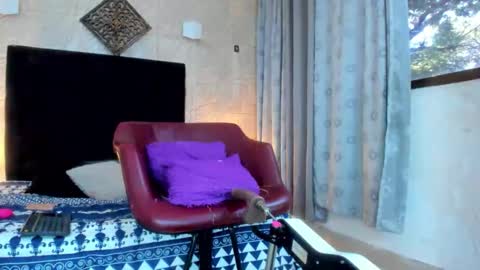 Snapshot of chanellejohnson_ chatting on 02/05/26, 08:24 chanellejohnson_ online show from 02/05/26, 08:24