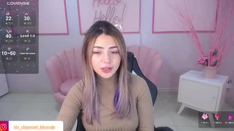 channel_blonde_a online show from 01/04/25, 04:32