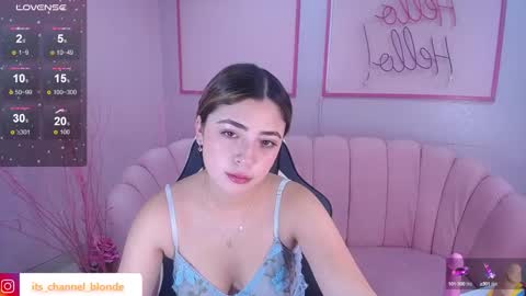 channel_blonde_a online show from 01/25/25, 10:40