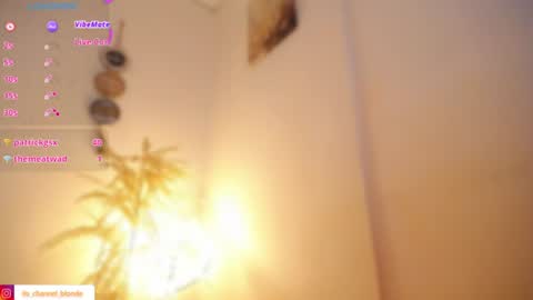 channel_blonde_a online show from 06/10/26, 10:41