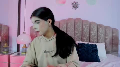 Channel Sofia online show from 06/06/26, 03:11