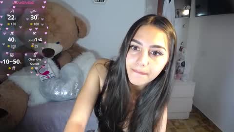 Isabella online show from 10/23/25, 07:07