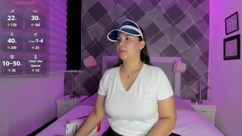 Snapshot of channeyprincess chatting on 02/16/25, 11:49 Channey online show from 02/16/25, 11:49
