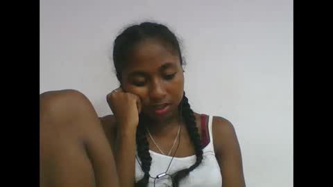 chantale483461 online show from 05/12/26, 06:16