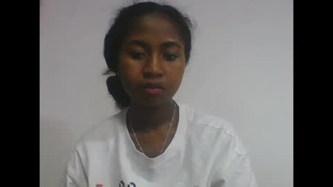 chantale483461 online show from 05/25/26, 03:45