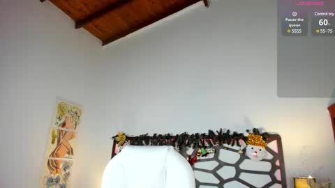 Snapshot of chantall_smith chatting on 12/31/24, 02:03 online show from 12/31/24, 02:03