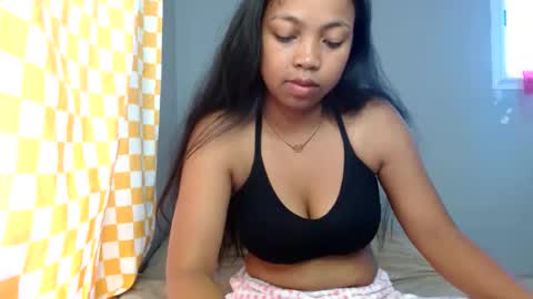 chanyah1 online show from 12/18/24, 05:37