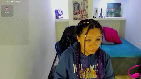 charis 2 online show from 09/26/25, 02:48