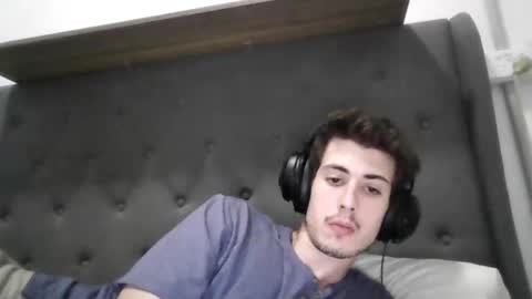 Snapshot of charismaticcharm chatting on 01/10/25, 10:39 charismaticcharm online show from 01/10/25, 10:39