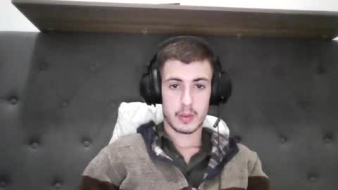 Snapshot of charismaticcharm chatting on 01/15/25, 09:13 charismaticcharm online show from 01/15/25, 09:13