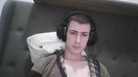 Snapshot of charismaticcharm chatting on 01/18/25, 11:00 charismaticcharm online show from 01/18/25, 11:00