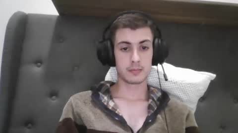 Snapshot of charismaticcharm chatting on 01/23/25, 07:54 charismaticcharm online show from 01/23/25, 07:54