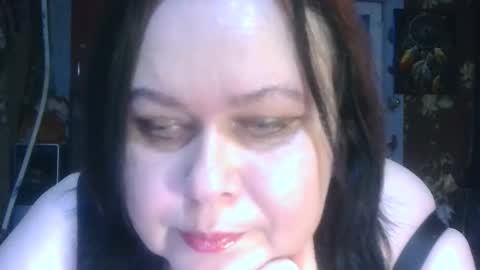 CharleeKendall online show from 11/19/25, 08:36