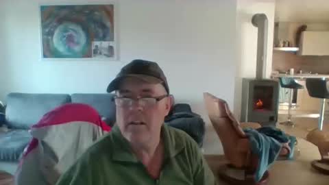 Snapshot of charles6064 chatting on 11/12/25, 08:48 charles6064 online show from 11/12/25, 08:48