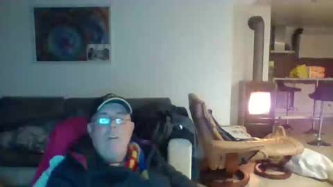 Snapshot of charles6064 chatting on 01/18/26, 08:45 charles6064 online show from 01/18/26, 08:45