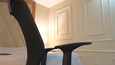 charlesbrown_ online show from 12/01/25, 12:21