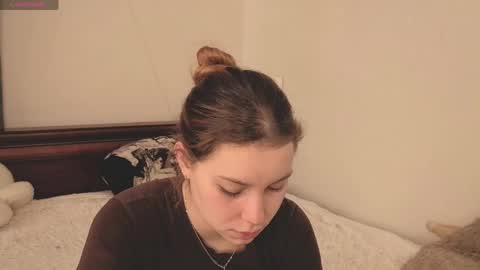 Ariel online show from 03/23/26, 09:35