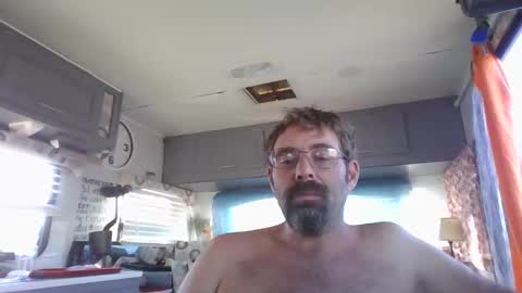 Snapshot of charleyandsmokie chatting on 01/14/26, 11:31 charleyandsmokie online show from 01/14/26, 11:31