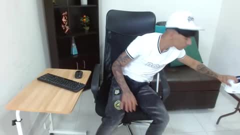 Charlie oconnor online show from 12/27/24, 04:26