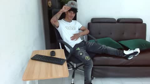 Charlie oconnor online show from 01/21/25, 03:37