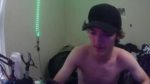 Snapshot of charlied09302 chatting on 10/25/25, 06:46 char sexiness online show from 10/25/25, 06:46