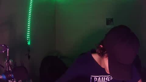 Snapshot of charlied09302 chatting on 10/26/25, 06:52 char sexiness online show from 10/26/25, 06:52