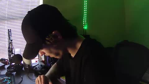 Snapshot of charlied09302 chatting on 11/02/25, 03:03 char sexiness online show from 11/02/25, 03:03