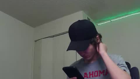 Snapshot of charlied09302 chatting on 11/15/25, 07:49 char sexiness online show from 11/15/25, 07:49