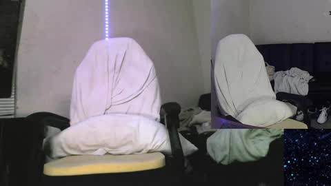 Snapshot of charlied09302 chatting on 02/25/26, 09:08 char sexiness online show from 02/25/26, 09:08