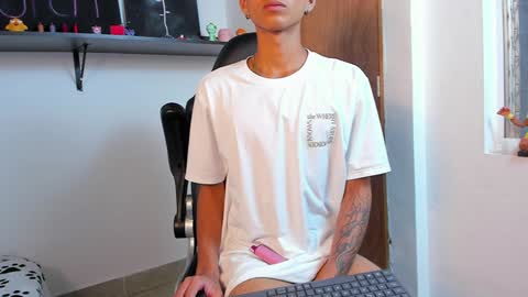 Charles Russo online show from 01/06/25, 03:09