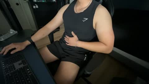Snapshot of charliekkw chatting on 07/05/26, 04:47 charliekkw online show from 07/05/26, 04:47