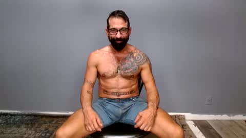 Snapshot of charlieprospect chatting on 12/20/25, 01:12 Charlie Prospect online show from 12/20/25, 01:12