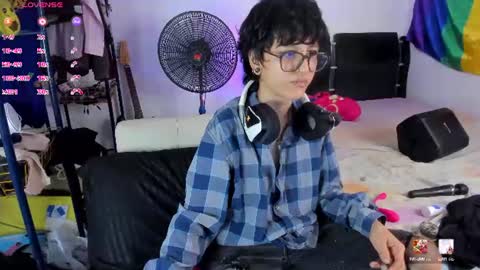 Charlie online show from 06/11/26, 05:05