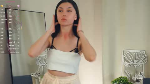 Yumi online show from 03/13/26, 09:21