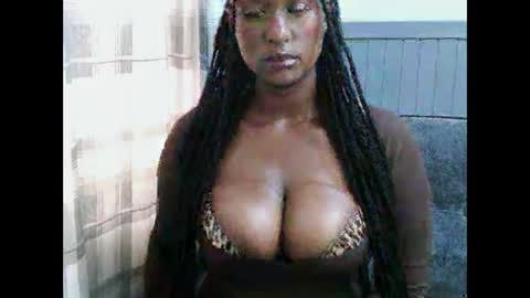 Snapshot of charllette chatting on 05/19/26, 07:58 charllette online show from 05/19/26, 07:58