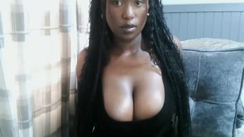 Snapshot of charllette chatting on 06/16/26, 08:17 charllette online show from 06/16/26, 08:17
